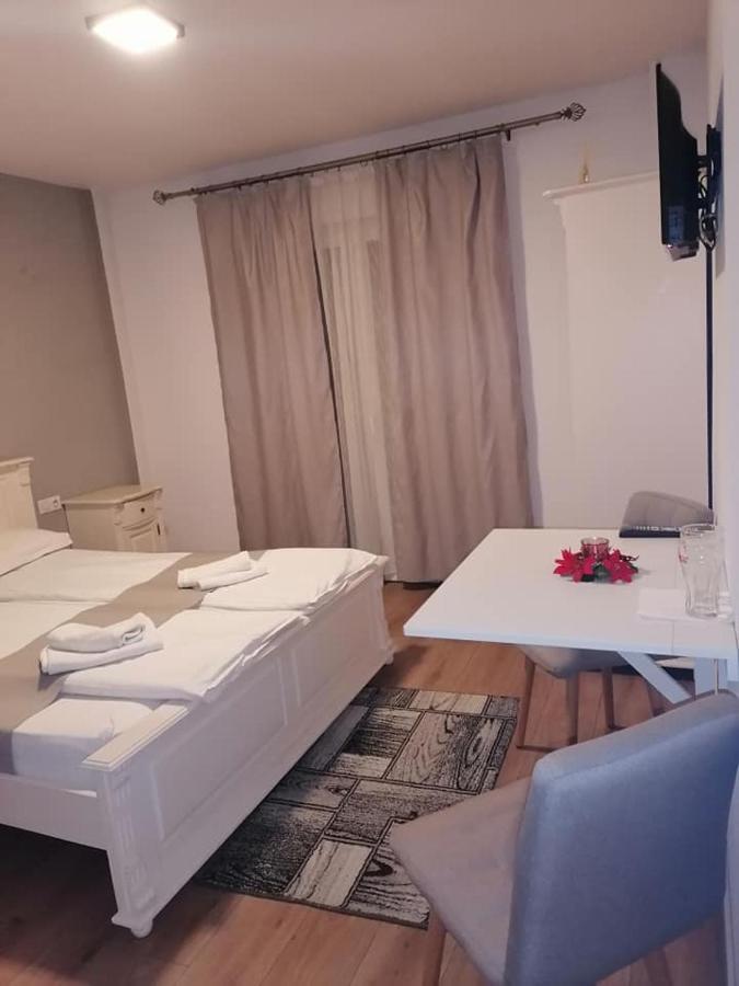 Provincial Hotel Alsóvisó Kültér fotó