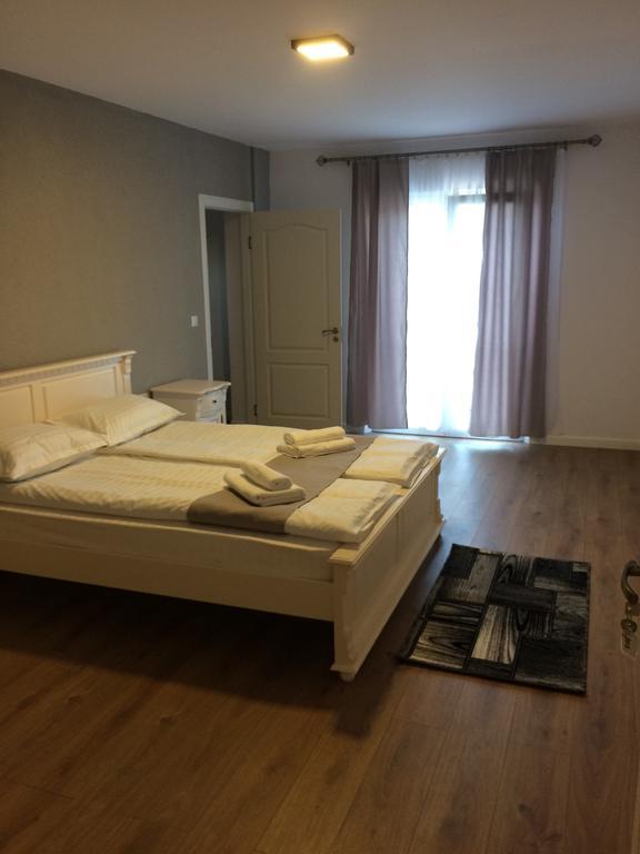 Provincial Hotel Alsóvisó Kültér fotó