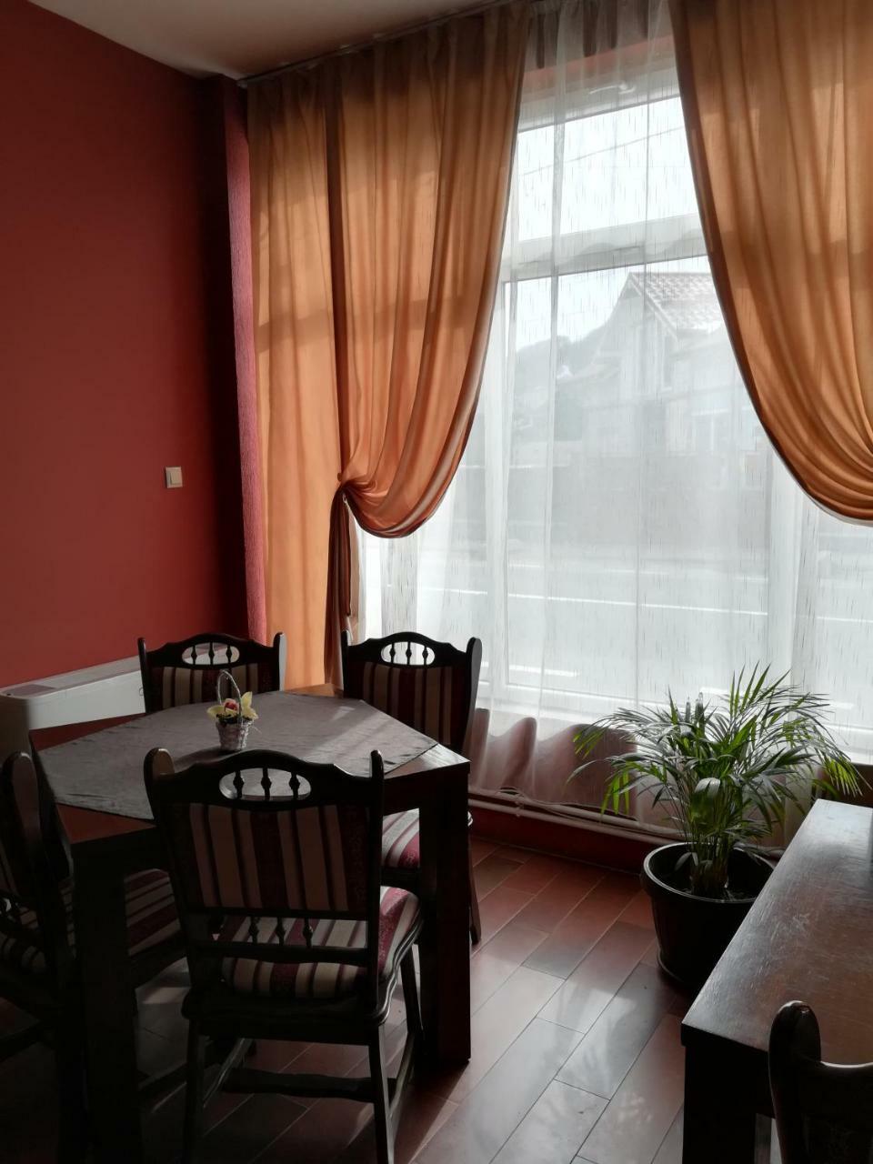 Provincial Hotel Alsóvisó Kültér fotó